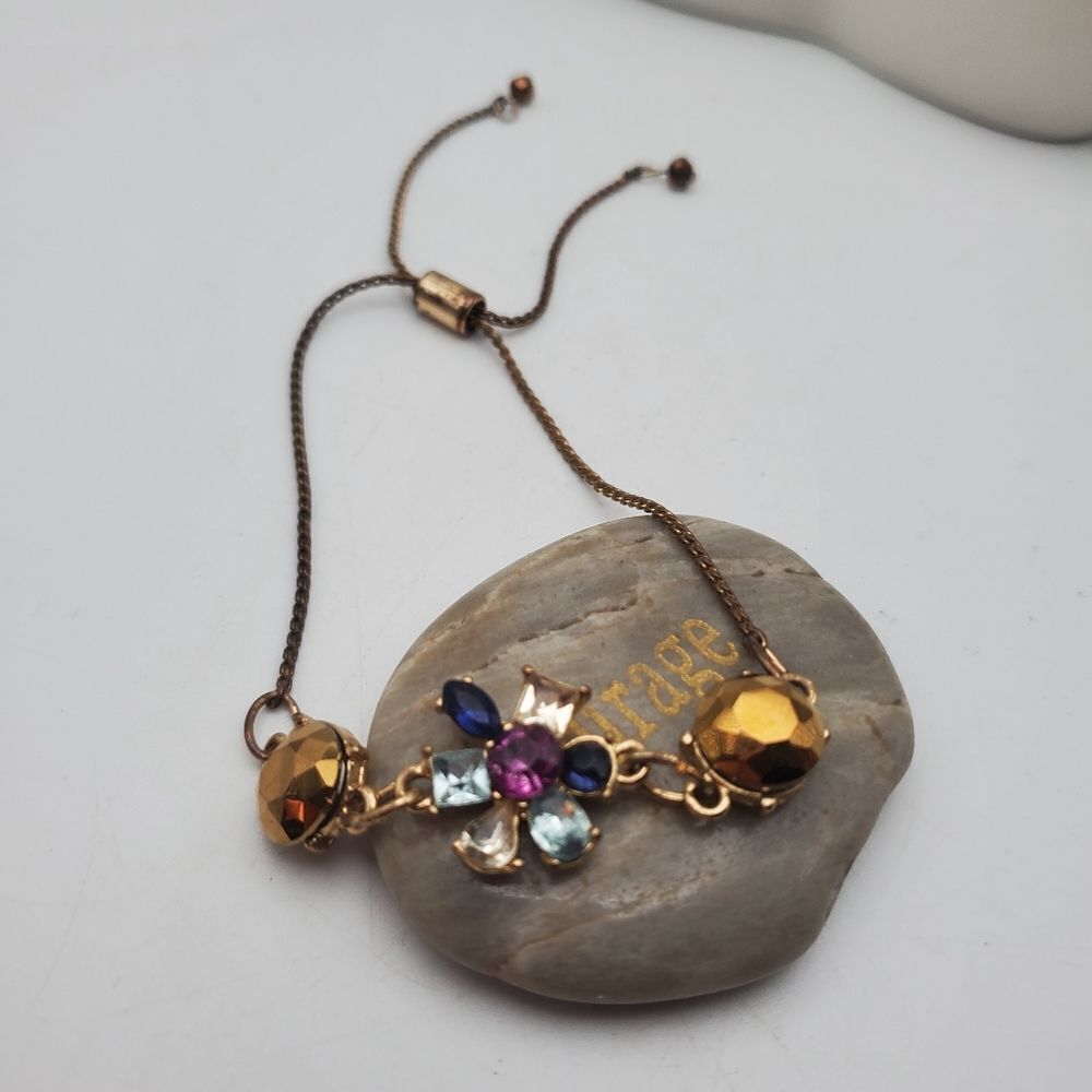 Daisy flower crystal sparkle‎ brilliant shine bracelet with adjuster